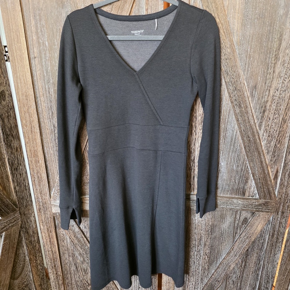 Toad & Co Dress Women's Size Small Black Long Sleeve Stretch V-Neck Finlay Dress